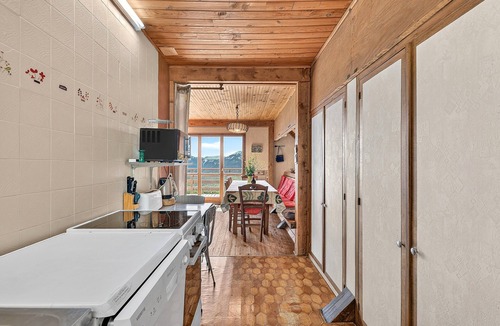 Seyne Ski Chalet | Chalet with Mountain Views, Private Garden and Balcony
