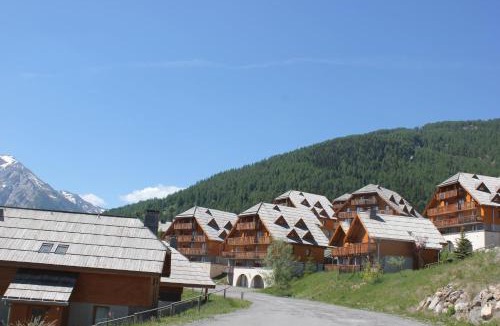 Pra Loup Apartment | Chalets de Praroustan by Actisource