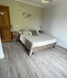 Jonquieres-Saint-Vincent Bed & Breakfast | Chambre privée chez l habitant au mas des fontaines