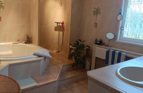 Venoy House | Chambre à louer Sortie A6 Sud Auxerre