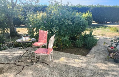 Venoy House | Chambre à louer Sortie A6 Sud Auxerre