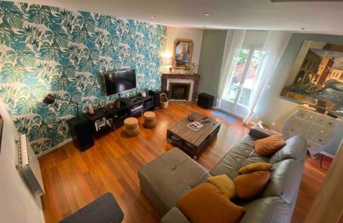 Poincare - Foch - Anatole France - Croix de Bourgogne House | CHAMBRE AU CENTRE VILLE TRES COSY