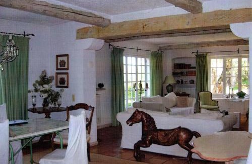 Le Rouret House | Chambre avec acces jardin et piscine. Weekend ou semaine.