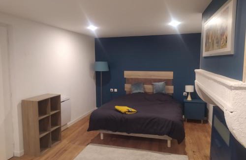 Maron House | chambre avec SDB privative