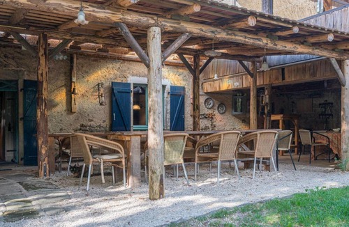 Grandrupt-de-Bains Bed & Breakfast | Chambre Bleue confortable à la ferme avec petit-déjeuner - FR-1-589-748