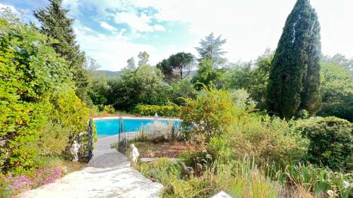 Bagnols-en-Foret Bed & Breakfast | Chambre d'Hôte Charme et nature Provence