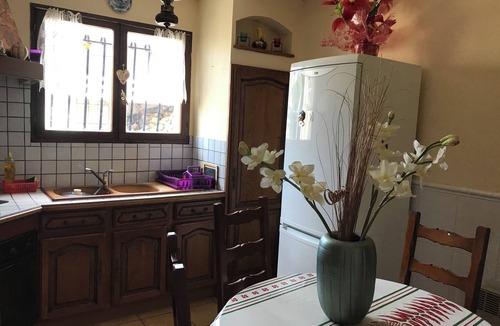 Lourdes Bed & Breakfast | Chambre d'hotes chez christiane for 4 people