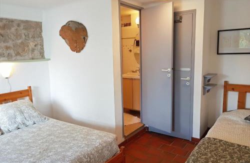 Castellane House | Chambre des pierres, Cadre Magnifique au Cœur du Verdon
