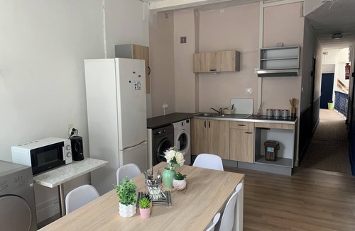 Lourdes Apartment | Chambre Lumineuse de 4 - Sanctuary of Lourdes
