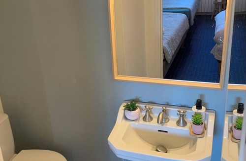 Lourdes Apartment | Chambre Lumineuse de 4 - Sanctuary of Lourdes