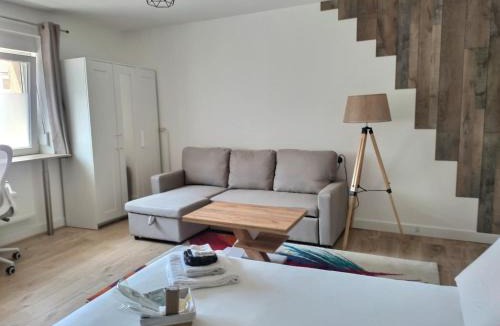 Woippy Bed & Breakfast | Chambre privée 23m - Canapé lit - WIFI - Appart 120m