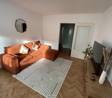 Vandoeuvre-les-Nancy House | Chambre privée bambou cosy et lumineuse