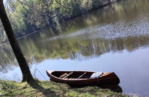 Guitte House | Character house by the lake, canoes available/peace and quiet guaranteed