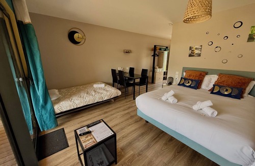 Seyne House | Charda Spa