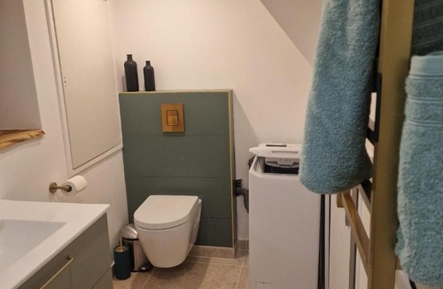 Bagnols-en-Foret Apartment | Charmant appartement au coeur de notre beau village