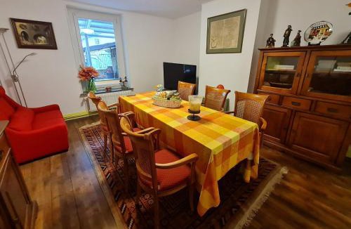 Belleville Apartment | Charmant gîte entre Nancy et Metz avec terrasse - FR-1-584-362