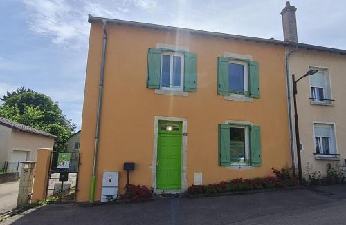 Belleville Apartment | Charmant gîte entre Nancy et Metz avec terrasse - FR-1-584-362