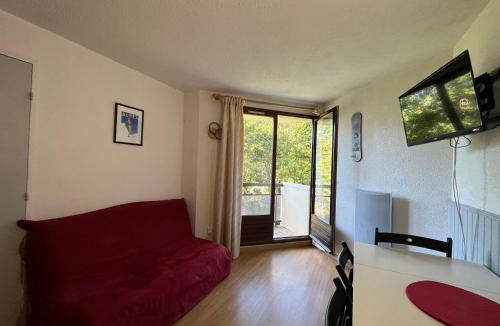 Pra Loup Apartment | Charmant T2 à 200m de la télécabine avec balcon vue montagnes - FR-1-165A-82