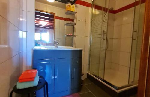 Xivry-Circourt Bed & Breakfast | Charmante Chambre avec Salle d'eau Privative et Salon Commun, Proche Belgique et Luxembourg - FR-1-584-327