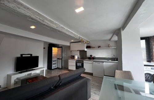 Touet-de-l'Escarene Apartment | Charmante maison Climatisé avec Netflix et Prime Vidéo