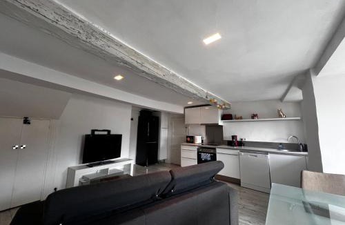 Touet-de-l'Escarene Apartment | Charmante maison Climatisé avec Netflix et Prime Vidéo