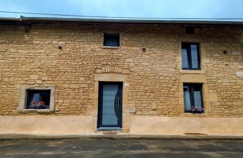 Han-les-Juvigny House | Charmante maison de campagne avec terrasse et jardin - 2 appartements rénovés - FR-1-585-133