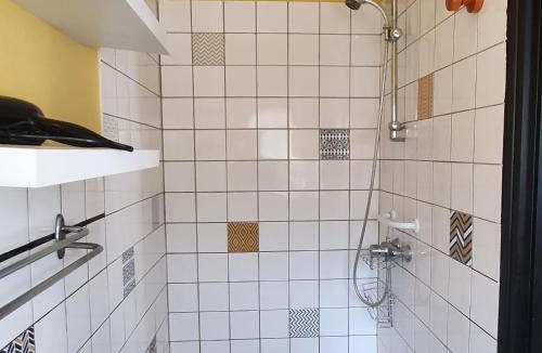 Sivry-sur-Meuse House | Charmante maison rénovée avec jardin, proche de Verdun, idéale pour familles, draps et chauffage inclus - FR-1-585-50
