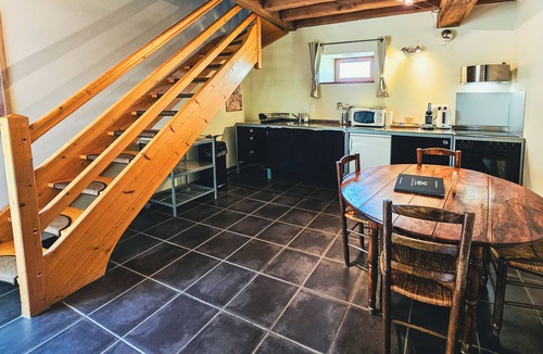 Etivey Bed & Breakfast | Charming 1 BDR Apt w/Garden in Quiet Village