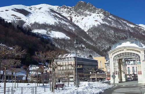 Cauterets Apartment | charming 3 room duplex apartment 59m2 100m gondola village center