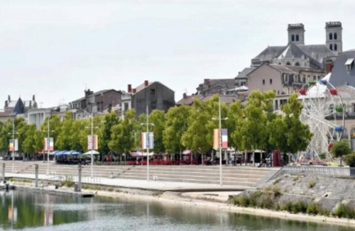Verdun Apartment | Charming 3-star Gîte in the heart of Verdun