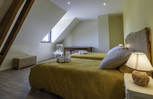 Chatillon-sur-Morin Cabin | Charming 4-star gite on a farm in Champagne, private Jacuzzi