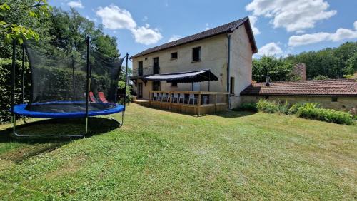 Journiac House | Charming 5-Bedroom Perigord Retreat with Pool and Garden