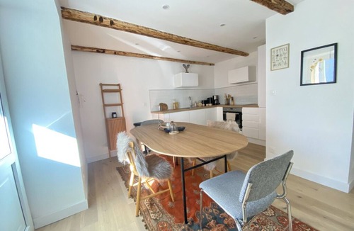 Aiguilles Apartment | Charming 75m2 3bed 2bath apartment for 6/8 people 1 balcony
