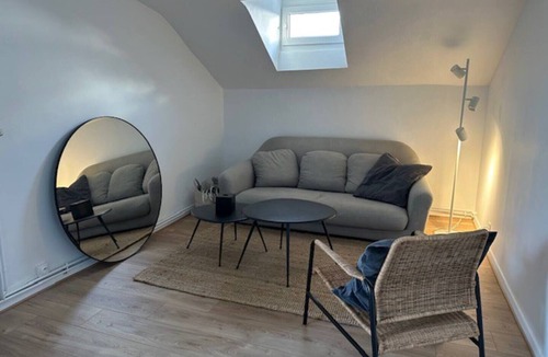 Poincare - Foch - Anatole France - Croix de Bourgogne Apartment | Charming and quiet apartment