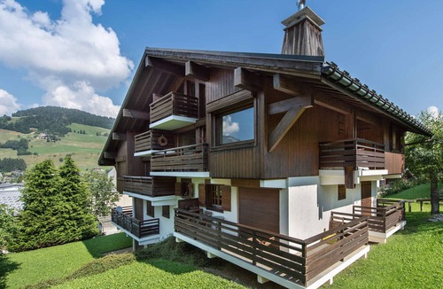 Megeve Apartment | Charming apartment, terrace and garden - 4 guests