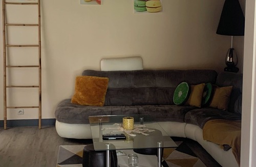 Thesee House | Charming atypical house near the zoo-Châteaux