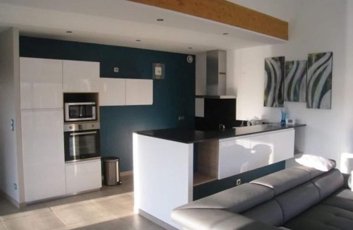 Ville-sur-Yron Cottage | Charming Eco-Friendly Retreat: Modern 3BR Home with Terrace and Large Orchard Near Parks and Activities