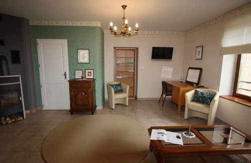 Etival-Clairefontaine Cottage | Charming Cottage Near Abbey, Perfect for History Lovers & Nature Enthusiasts - Sleeps 5