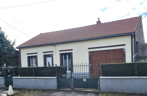 Montceaux-les-Provins House | Charming Detached Country House 'Aux Hirondelles' – Private Garden, Terrace & Wi-Fi