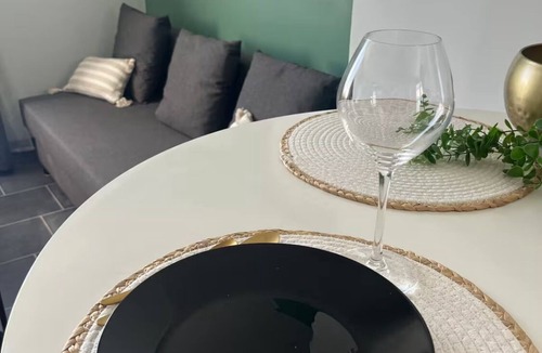 Saint-Nicolas-de-Port Apartment | Charming, fully-equipped, newly-renovated F2 1min from freeway