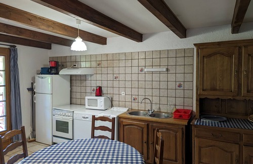 Aingeville Cottage | Charming Garden-View Apartment in Aingeville, Near Vittel and Contrexéville - Family Friendly