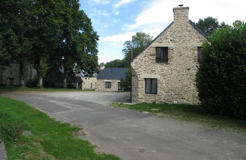 Le Quillio House | Charming gîte between two lakes in Central Brittany, 40 kms from the first beaches