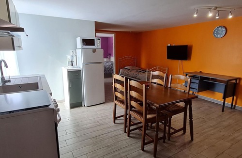 Ville-au-Val Cottage | Charming Ground-Floor Apartment in Historic Village Near Nancy & Metz