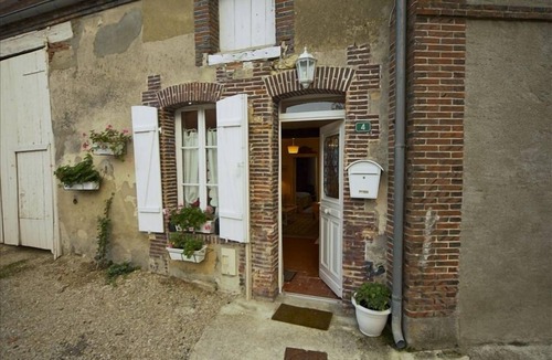 Broyes House | Charming home in Champagne Vineyards Near sezanne