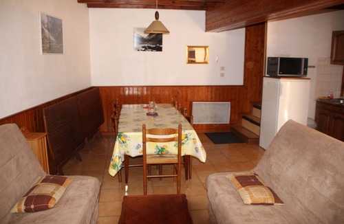 Sassis Ski Chalet | Charming house ideally located in the heart of a mountain village.