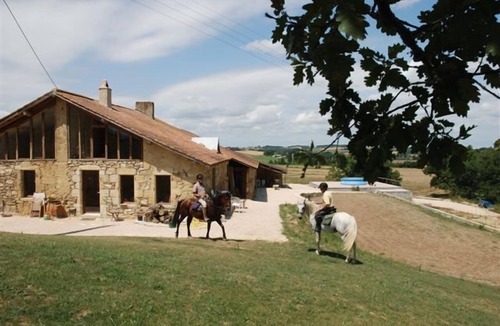Riguepeu House | Charming house in an ancient reformed farm: calm, amid nature, swimming pool