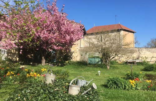 Watronville Bed & Breakfast | Charming house in orchard heart with fireplace, secret garden and children's games