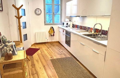 Foix House | Charming house in the historic district with a garage
