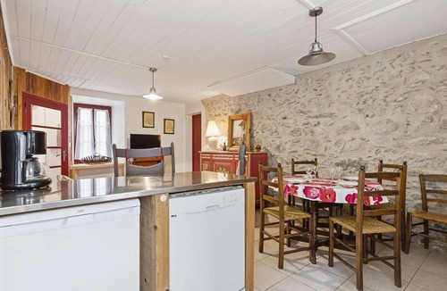 Arreau House | Charming house, pets welcome - 5 guests