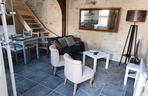 Donnemarie-Dontilly House | Charming little house in the center of town